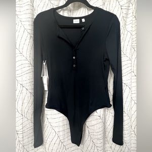 ARITZIA SUNDAY BEST HENLEY BODYSUIT